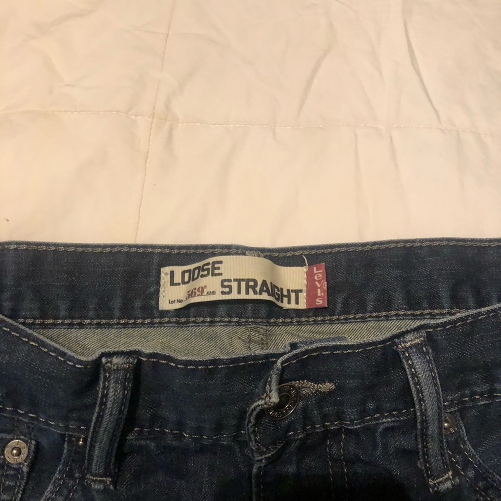 Levi 569 loose straight, excellent condition, blue jeans.